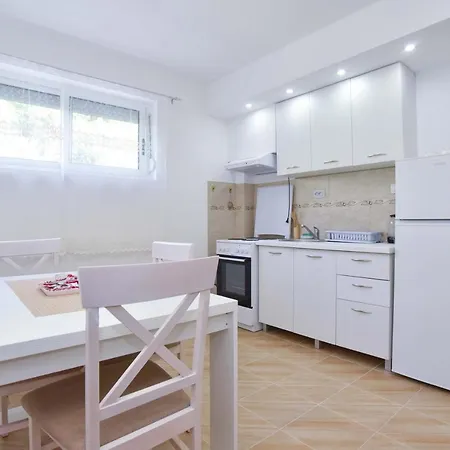 Ban Apartment